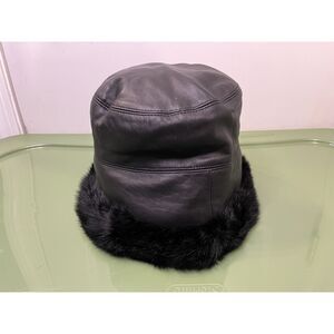 Wilsons Leather Black Leather Bucket Hat With Rabbit Fur Size Small/Medium